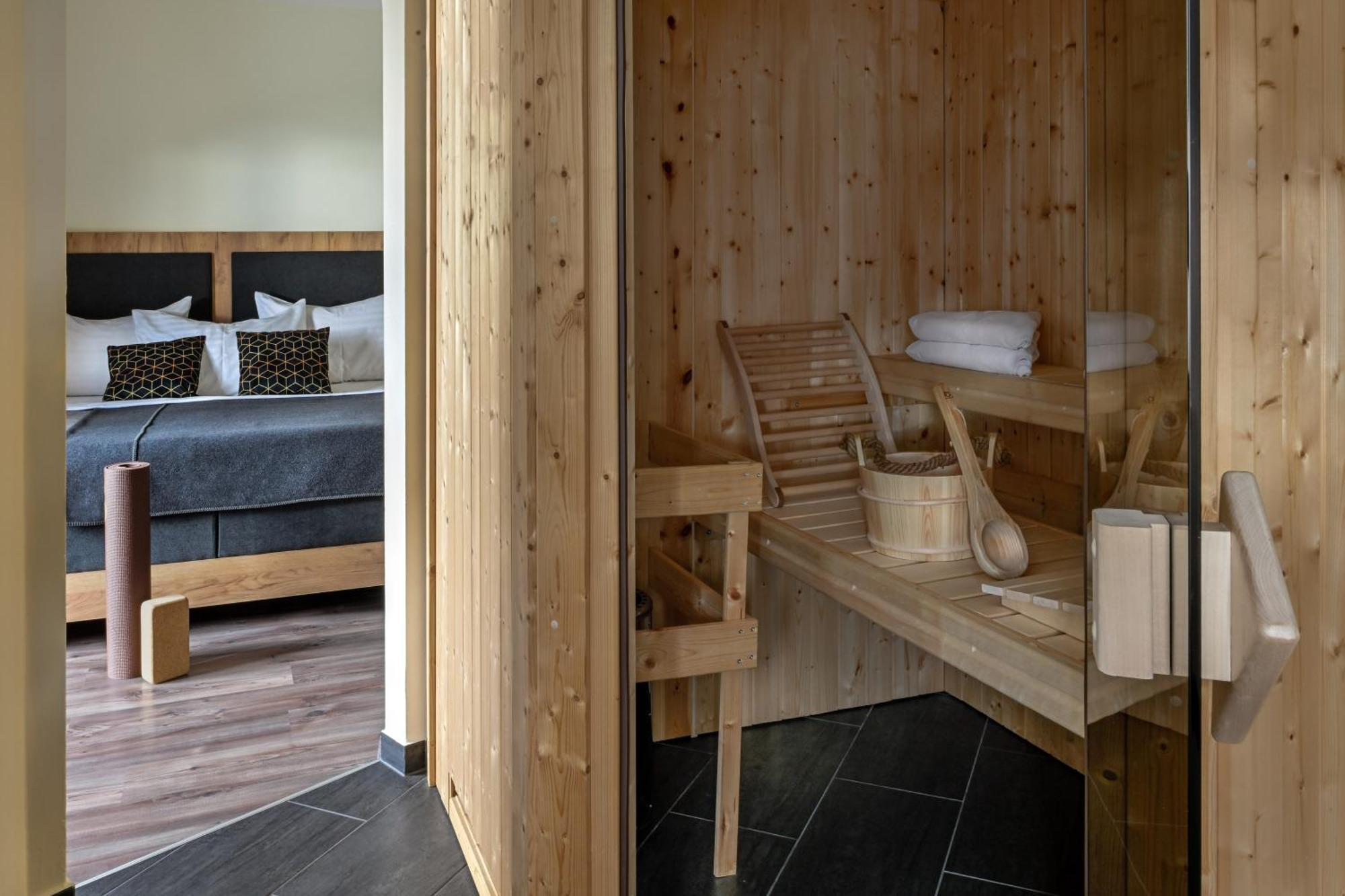 Alphatauern Health Resort - Adults Only 15 Plus Обертауерн Екстериор снимка